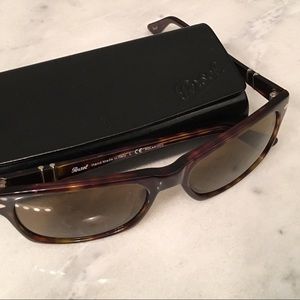 Men’s Persol Sunglasses and Hard Case